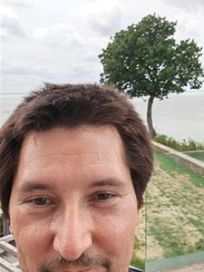 Tomii 41 éves férfi, Fejér megye