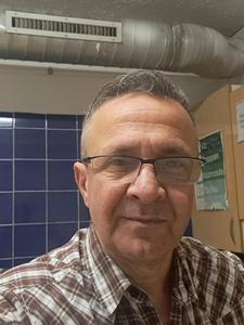 Tóni 56 éves férfi, Budapest