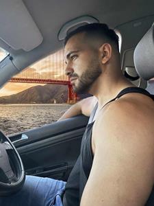 Tonnnny 28 éves férfi, Budapest