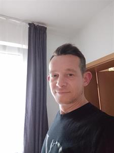 Tony 39 éves férfi, Fejér megye