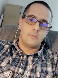 tsaby 41 éves férfi, Budapest