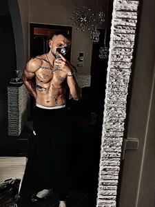 Ulquiorra 26 éves férfi, Győr-Moson-Sopron megye