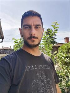 Valaki94 31 éves férfi, Komárom-Esztergom megye