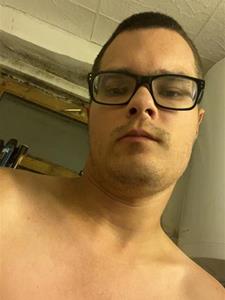 Viktor 25 éves férfi, Somogy megye