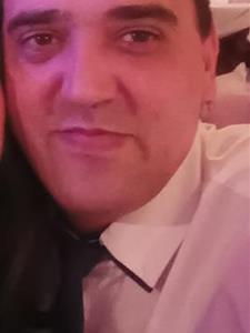 Viktor 34 éves férfi, Borsod-Abaúj-Zemplén megye