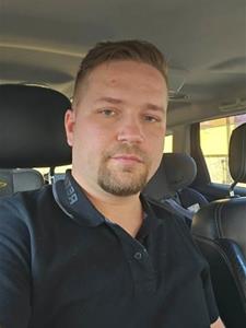 Viktor 36 éves férfi, Komárom-Esztergom megye