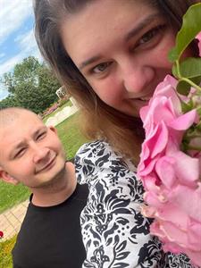 Vivi 22 és 27 éves nő, Jász-Nagykun-Szolnok megye