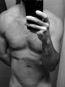 Yavuz 30 éves férfi, Budapest