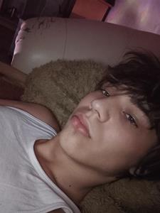 Zaza 18 éves férfi, Jász-Nagykun-Szolnok megye