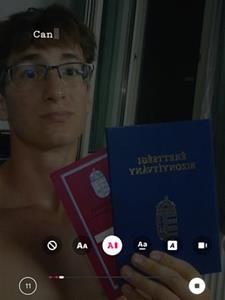 Zöldfülű 18 éves férfi, Jász-Nagykun-Szolnok megye