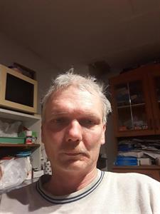 Zoli 49 éves férfi, Komárom-Esztergom megye