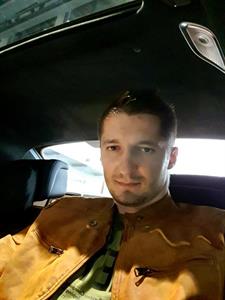 Zoli 31 éves férfi, Banskobystrický