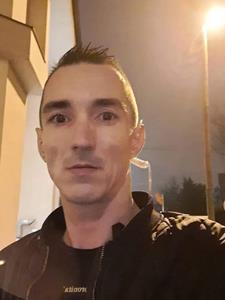 Zoli 36 éves férfi, Trnavský