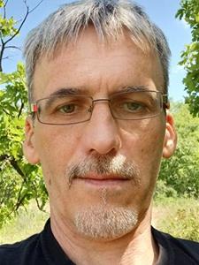 Zoli 55 éves férfi, Csongrád megye