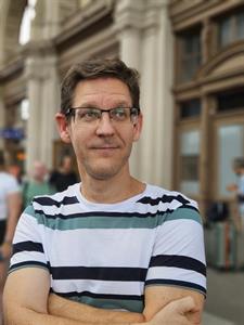 Zoli 49 éves férfi, Budapest