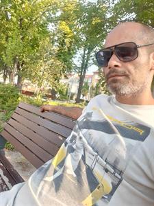 Zoli 40 éves férfi, Győr-Moson-Sopron megye