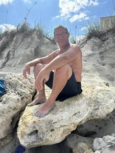 Zoli 61 éves férfi, Budapest