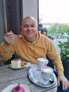 Zoltán 46 éves férfi, Budapest