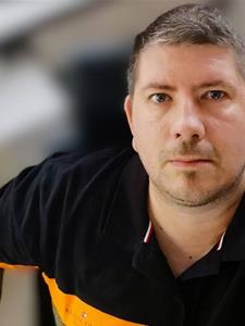 zotyka81 44 éves férfi, Komárom-Esztergom megye