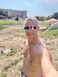 Zozo 49 éves férfi, Veszprém megye