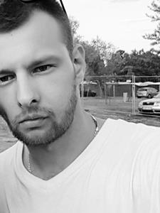 Zozo022 32 éves férfi, Győr-Moson-Sopron megye