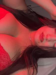 Zsani 25 éves nő, Budapest