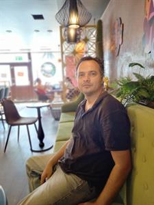 Zsolt 40 éves férfi, Budapest