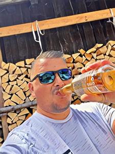 Zsolt 41 éves férfi, Borsod-Abaúj-Zemplén megye