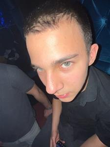 Zsolt 19 éves férfi, Budapest