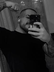 Zsolti 22 éves férfi, Hajdú-Bihar megye