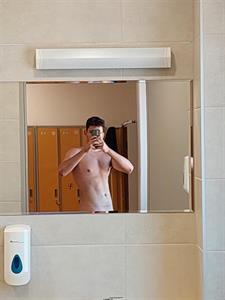 Zsombor14 19 éves férfi, Vas megye