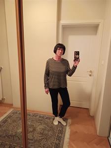 Zsu 57 éves nő, Budapest